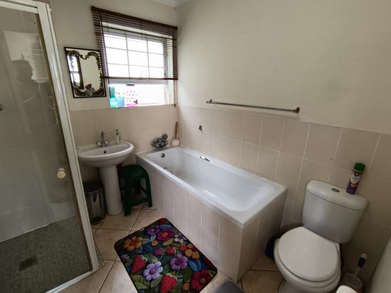 3 Bedroom Property for Sale in Fraaiuitsig Western Cape
